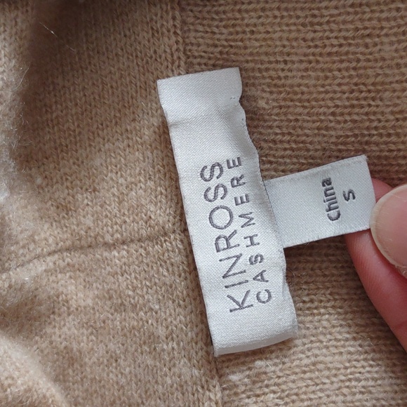 Kinross Cashmere Sweater - Picture 3 of 16